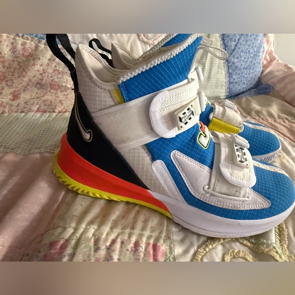 Nike Blue and White Sneakers with Velcro Straps - Picture 1 of 11